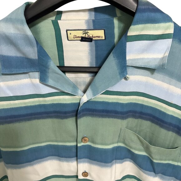 Tommy Bahama 100% Silk Button Up Men’s Shirt Size Large Short Sleeve Stripped - Picture 3 of 6
